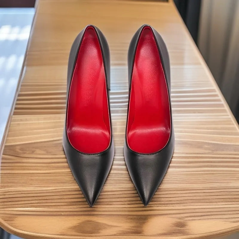 Stilletto heels matte