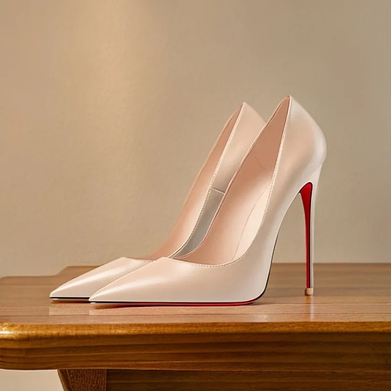 Stilletto heels matte