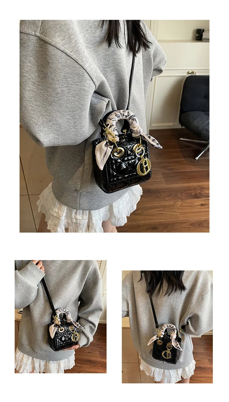 Mini Chain Crossbody Shoulder Handbag