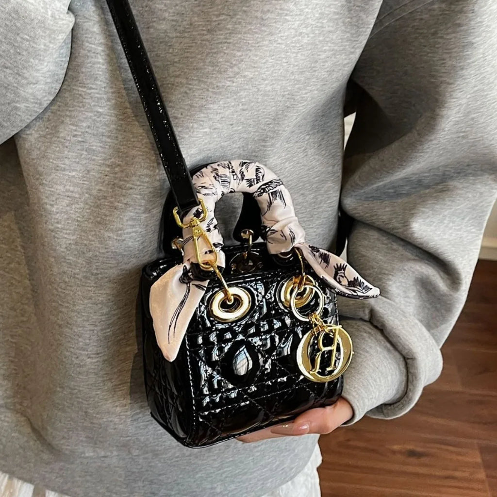 Mini Chain Crossbody Shoulder Handbag