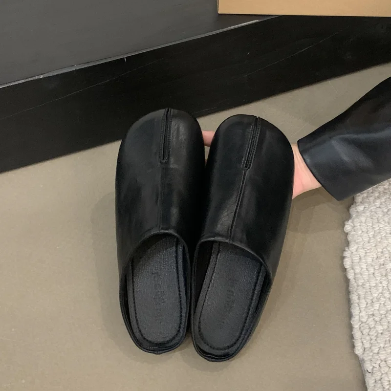 Split Toe Slippers