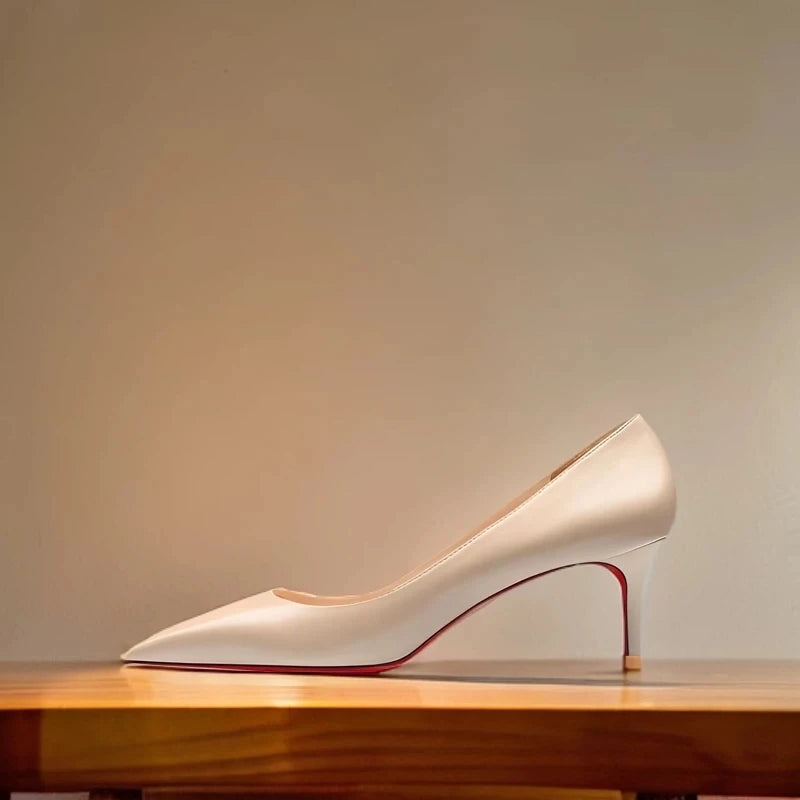 Stilletto heels matte