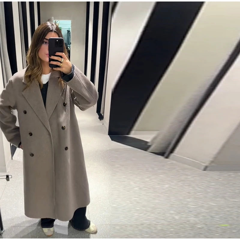 Elegant Wool Overcoat