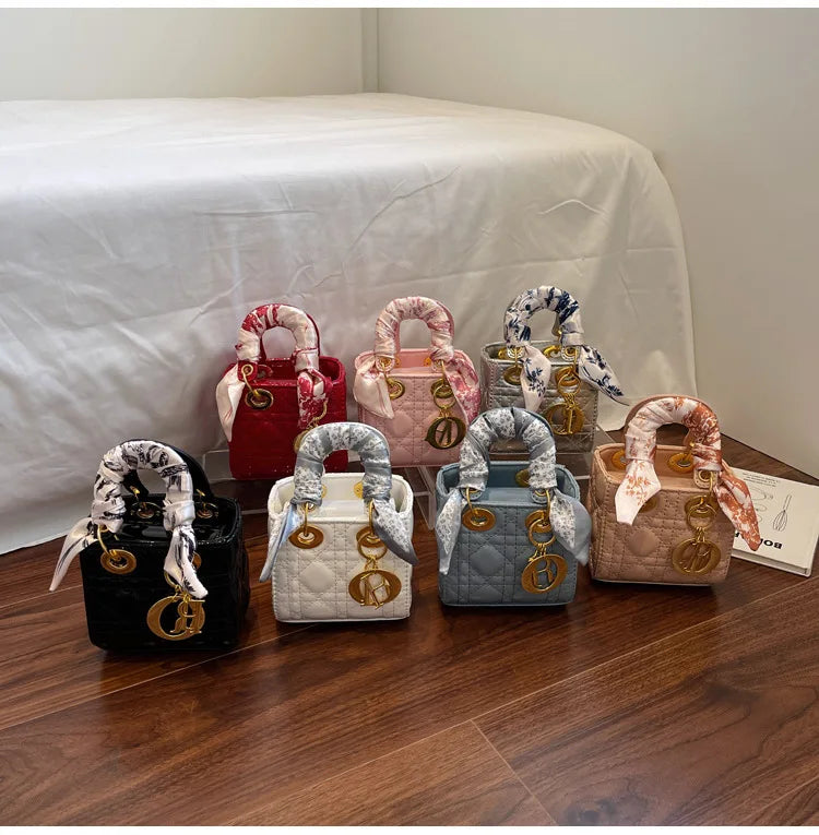 Mini Chain Crossbody Shoulder Handbag