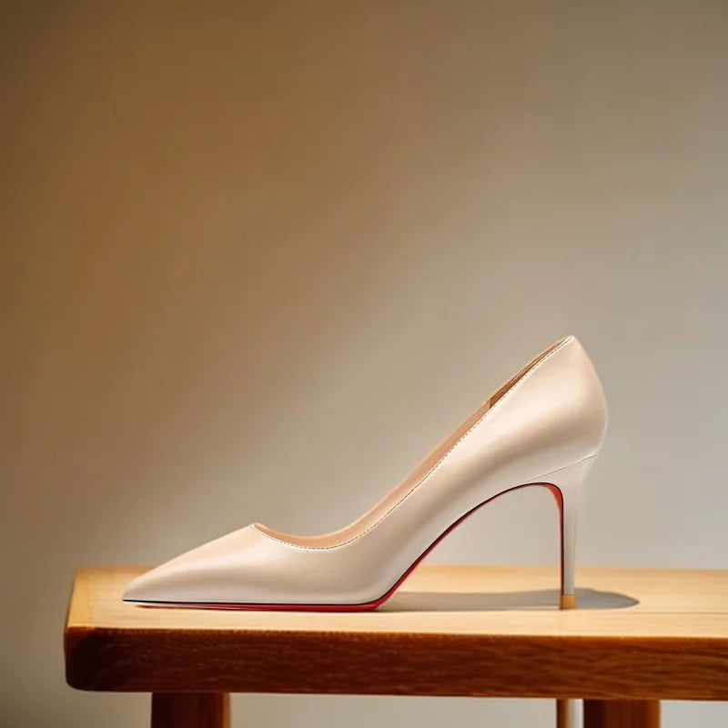 Stilletto heels matte