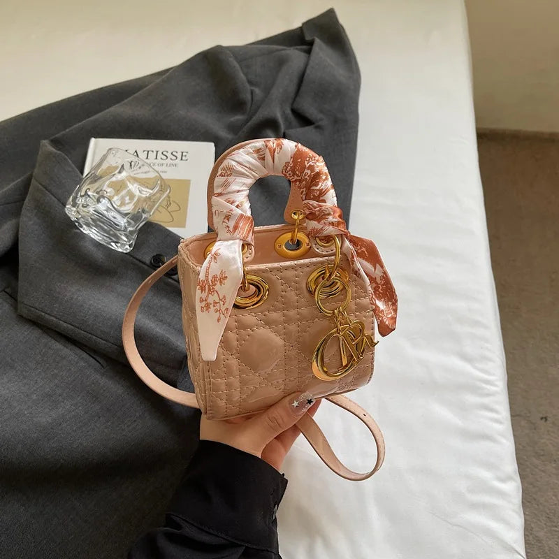 Mini Chain Crossbody Shoulder Handbag