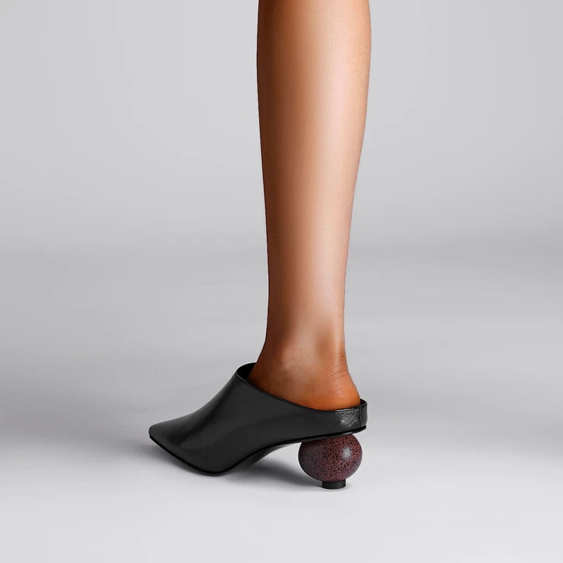 Horse Leather Muller Slippers