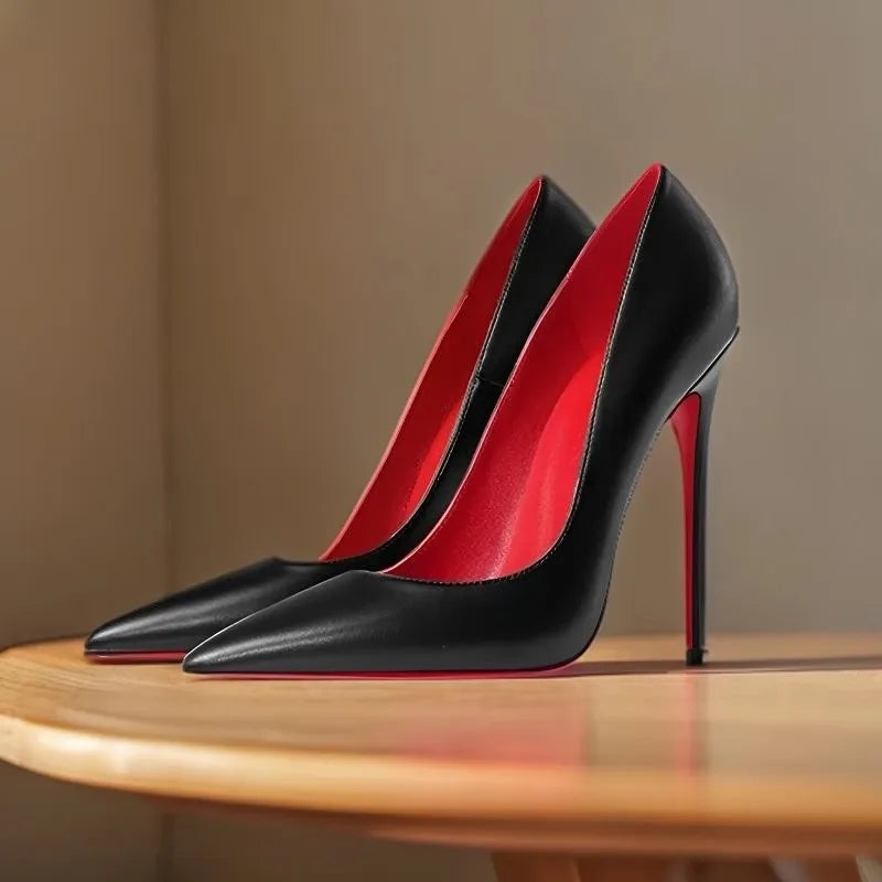 Stilletto heels matte